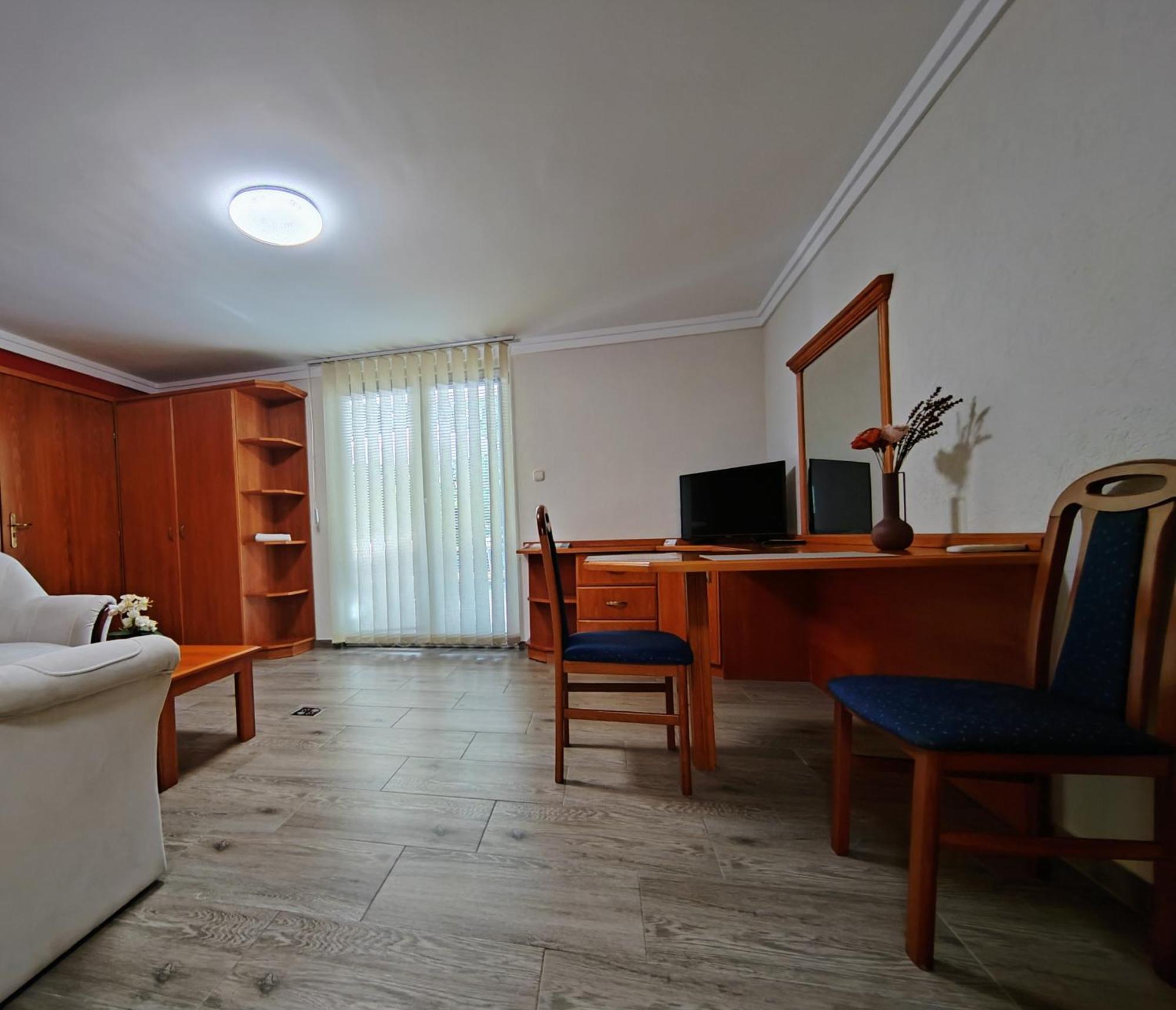 Heviz Apartman Hévíz Buitenkant foto